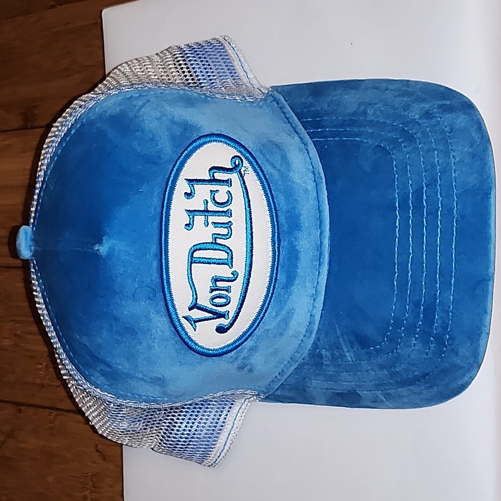 Von Dutch NWOT Authentic Blue Velvet Trucker Hat